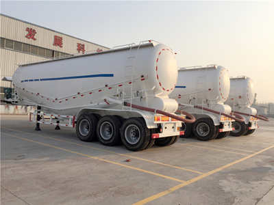 Bulk cement tanker