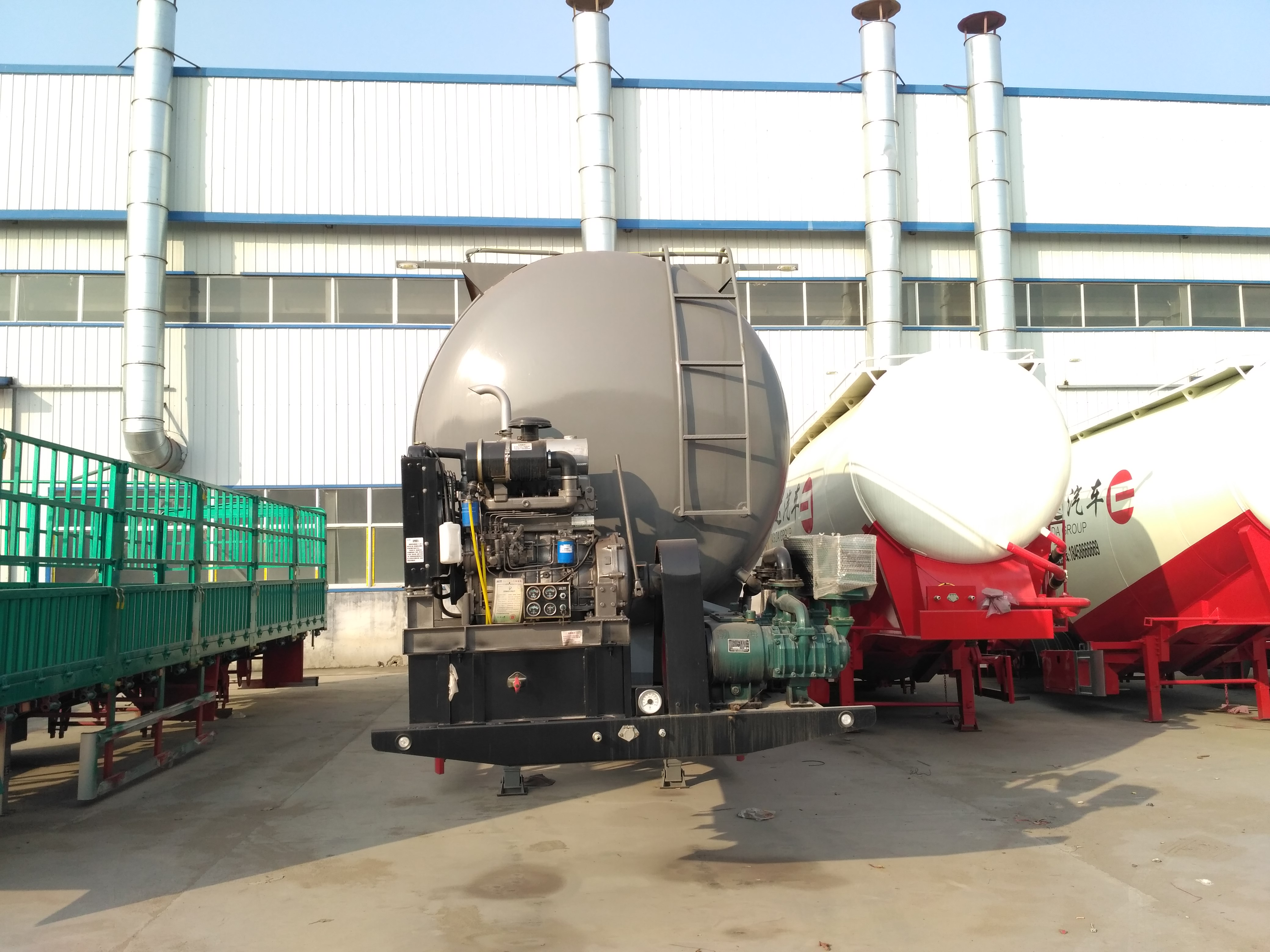 Dry Bulk Tanker Trailer